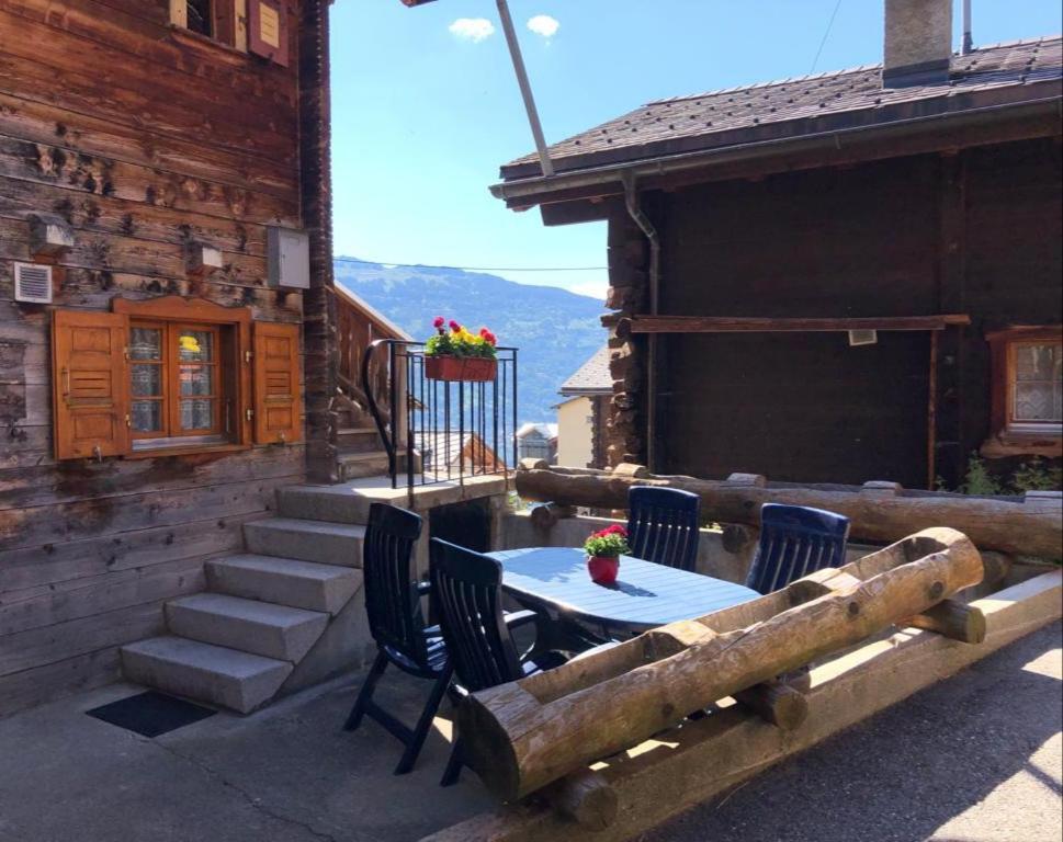 Appartement "Le Ver Luisant" A Saint-Martin, Val D'Herens, Valais エクステリア 写真