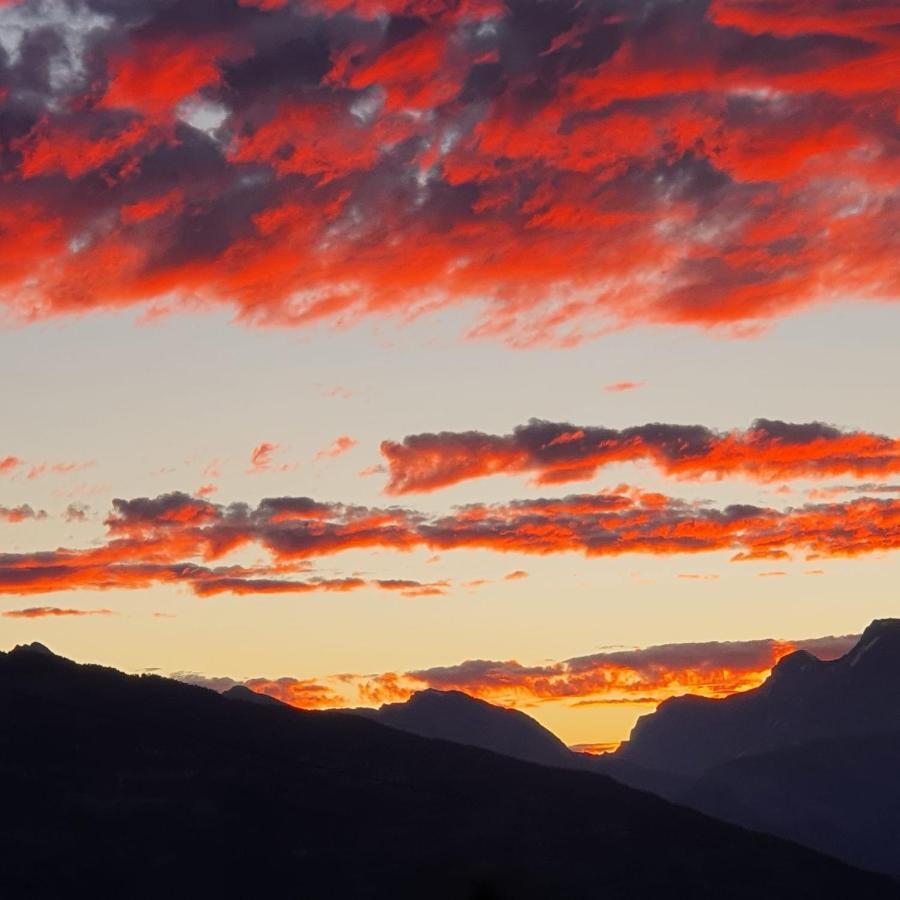 Appartement "Le Ver Luisant" A Saint-Martin, Val D'Herens, Valais エクステリア 写真